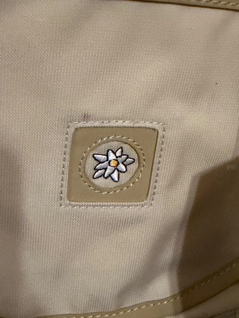 NWT Sherpani Mille Beige Crossbody Bag Lined Zip Pockets and Adjustable Strap